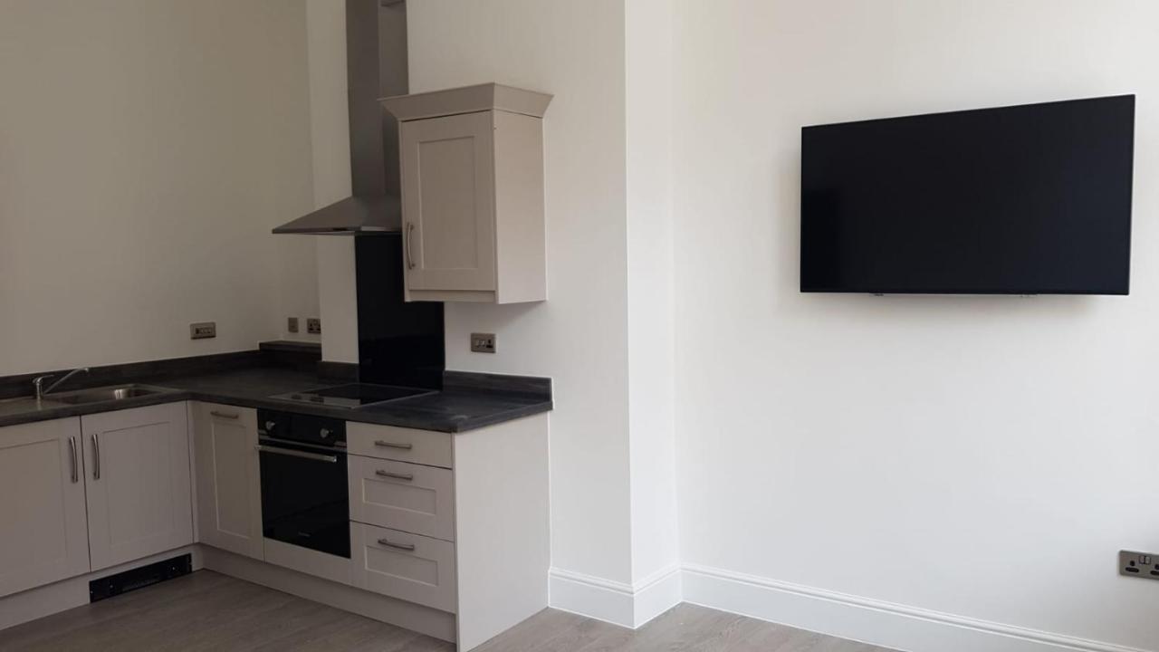 16 Queen Avenue City Centre Serviced Apartment W Free Parking Liverpool Exterior foto