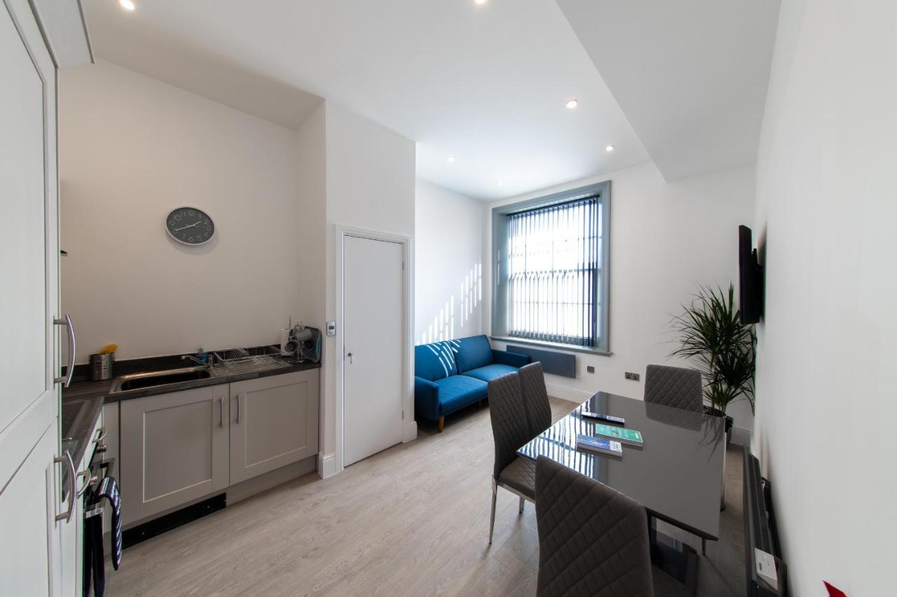 16 Queen Avenue Collection By Happy Days Liverpool Exterior foto